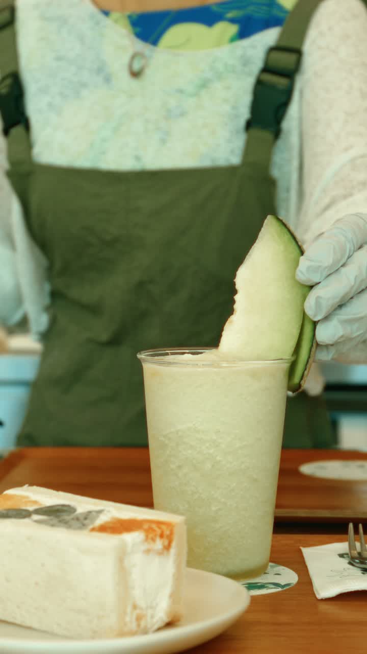 Seasonal melon smoothie