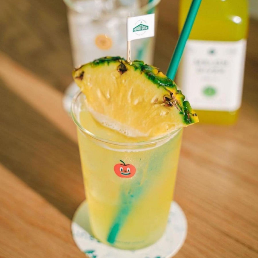 Pineapple sweet mate tea soda